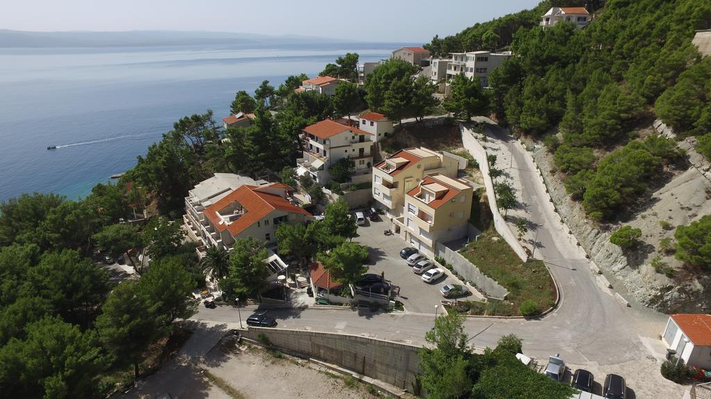 Apartments Villa Astra & Pinija Brela Dış mekan fotoğraf