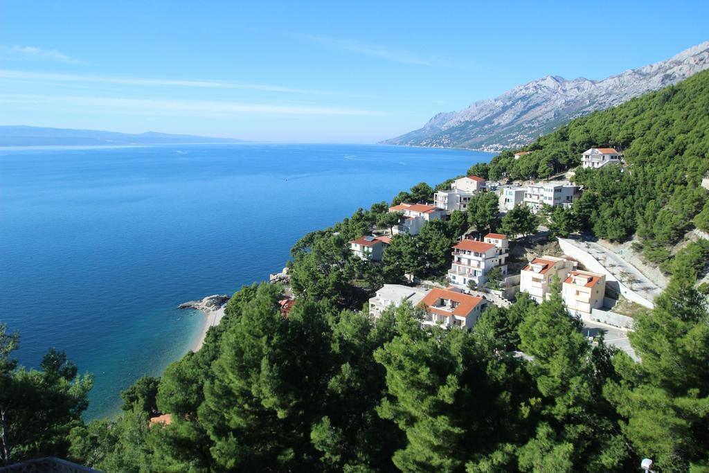Apartments Villa Astra & Pinija Brela Oda fotoğraf