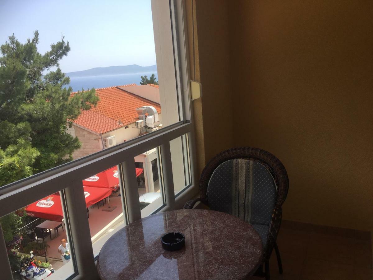 Apartments Villa Astra & Pinija Brela Dış mekan fotoğraf